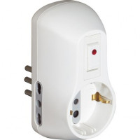 Adattatore safe bticino con spina 10a, 1 presa standard tedesca e 2 prese bipasso